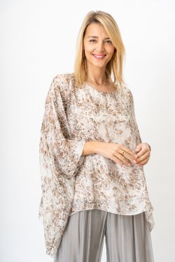 Small Giraffe Print Silk...